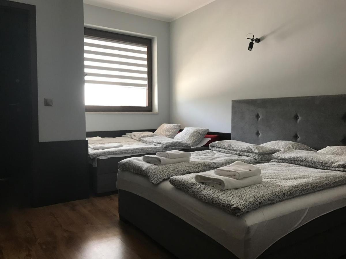 Gosciniec Krepa Hotel Lipsko Bagian luar foto