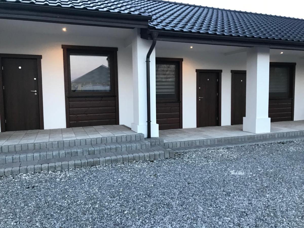 Gosciniec Krepa Hotel Lipsko Bagian luar foto