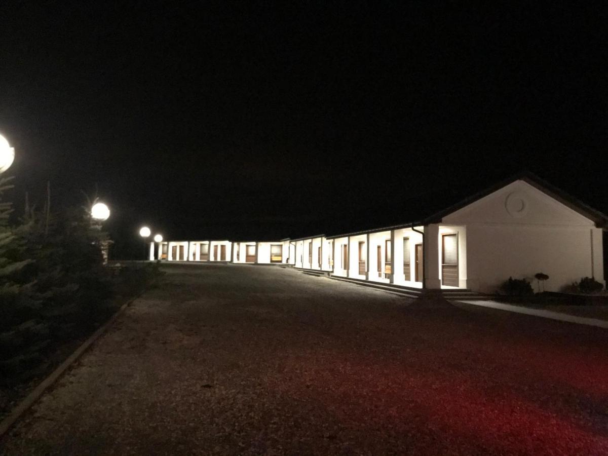 Gosciniec Krepa Hotel Lipsko Bagian luar foto